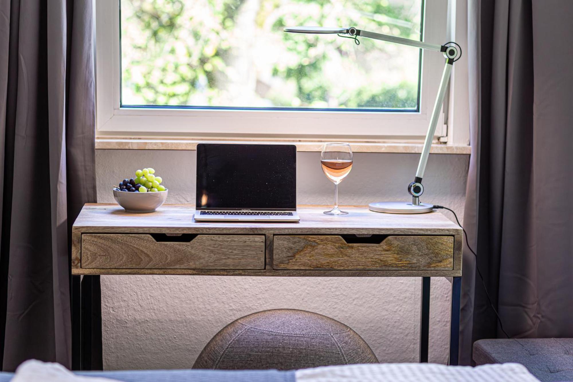 Have-A-Nice-Stay - Nahe Der U-Bahn Nach Hamburg - Natur 1 Minute Entfernt - Baecker & Restaurants 500M - Lidl 800M - Zentrum 1,5Km Ahrensburg Ngoại thất bức ảnh