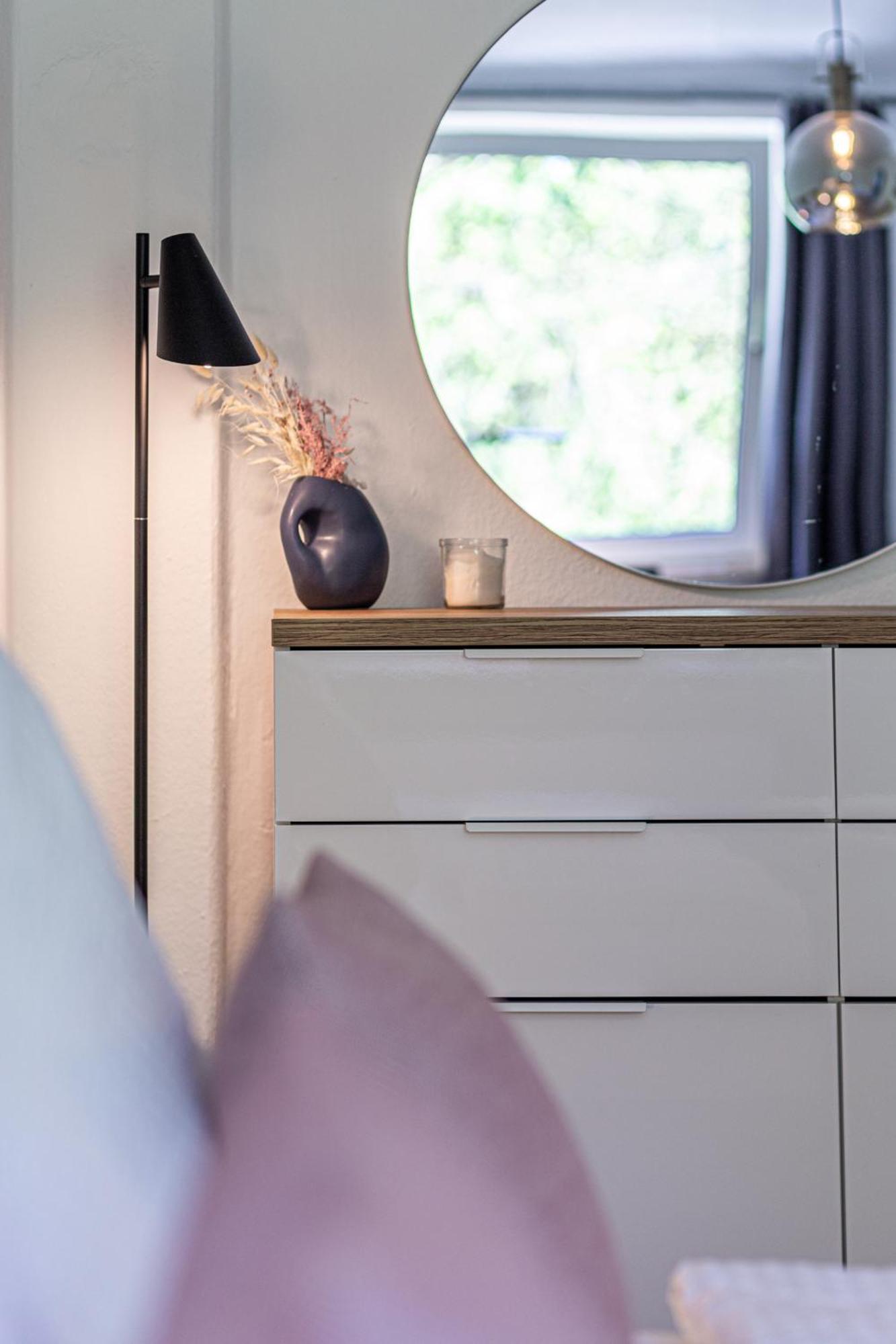 Have-A-Nice-Stay - Nahe Der U-Bahn Nach Hamburg - Natur 1 Minute Entfernt - Baecker & Restaurants 500M - Lidl 800M - Zentrum 1,5Km Ahrensburg Ngoại thất bức ảnh