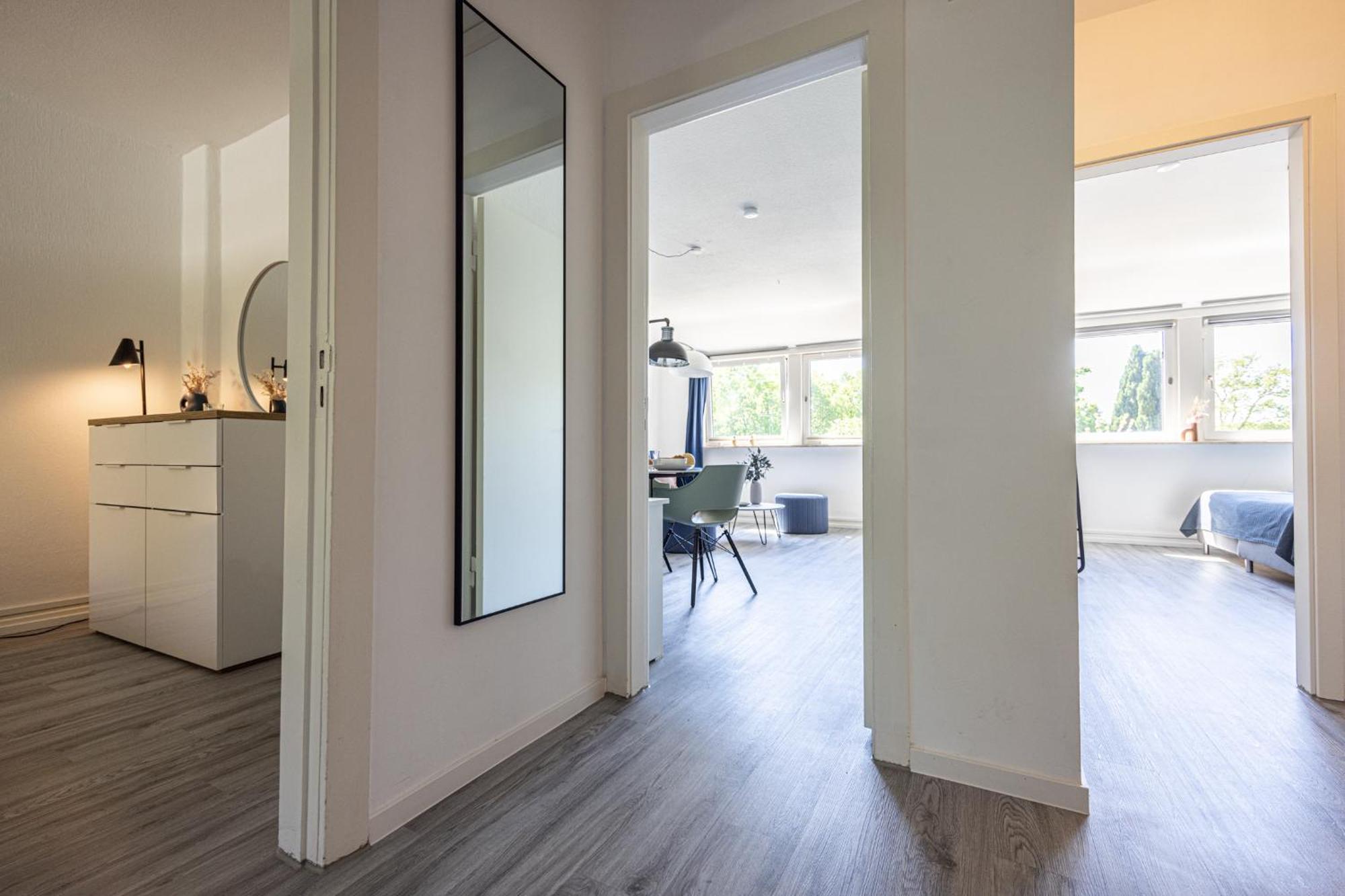 Have-A-Nice-Stay - Nahe Der U-Bahn Nach Hamburg - Natur 1 Minute Entfernt - Baecker & Restaurants 500M - Lidl 800M - Zentrum 1,5Km Ahrensburg Ngoại thất bức ảnh